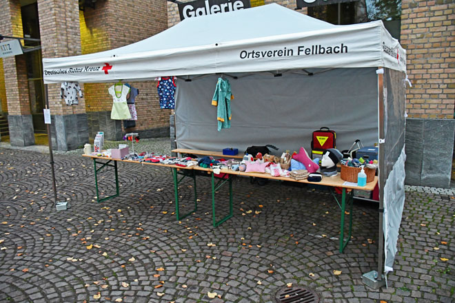 DRK Pavillion auf dem Wochenmarkt in Fellbach